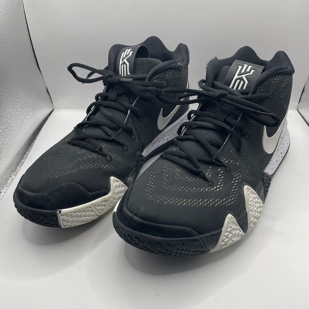 Men’s Size 8.5 Nike Kyrie 4 Oreo Black White Mid Basketball Shoes AV2296-001